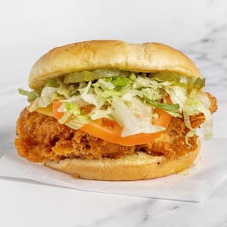 CHICKEN DELUXE SANDWICH