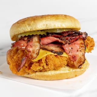 NY CHICKEN SANDWICH W/ FRIES