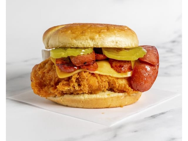 ORLEANS CHICKEN SANDWICH W/ FRIES.
