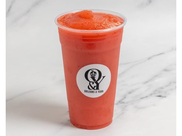 STRAWBERRY LEMONADE SLUSHIE.